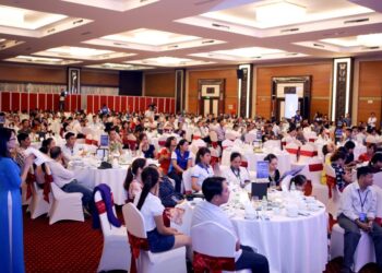 Hội nghị khách hàng thân thiết Việt Sing 2017