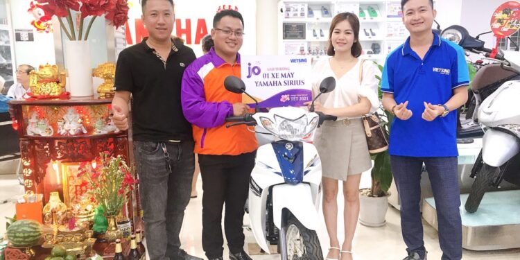 Tưng bừng ra quân trả thưởng cho các shop Khách hàng thân thiết Việt Sing